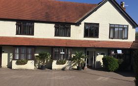 High Hedges Apartment C